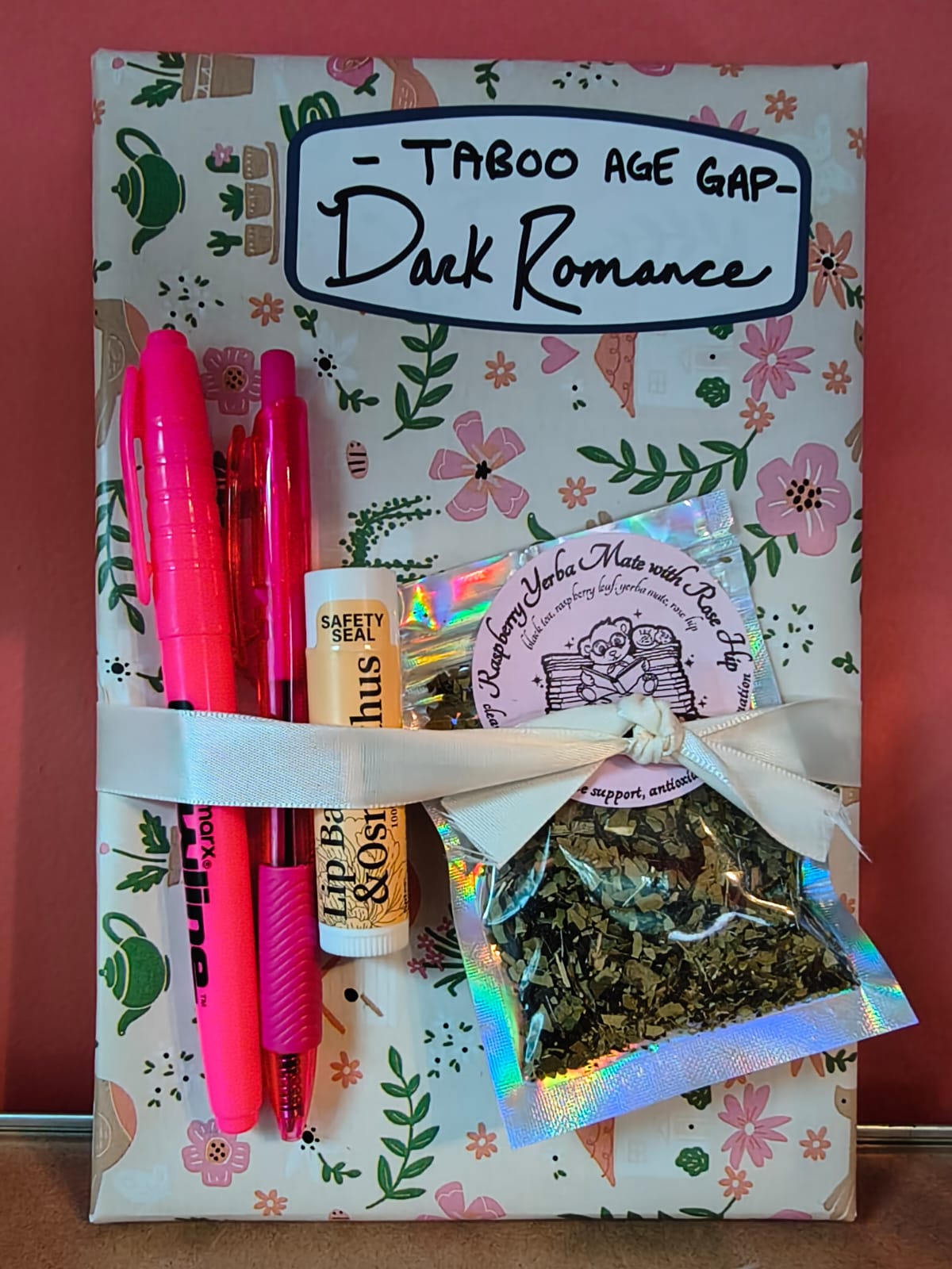 BUDGET BAG- Blind Date with a Book